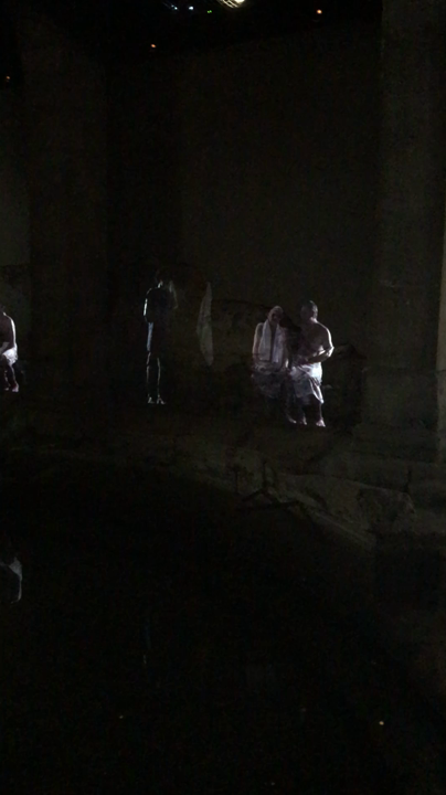 水風呂内の映像