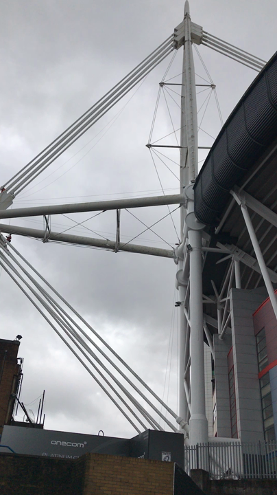 アームズパークとの融合建築