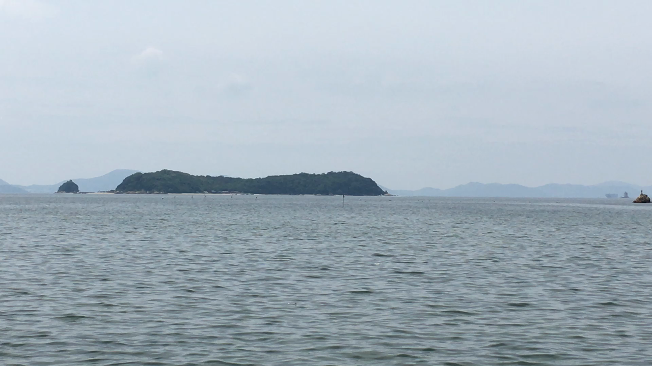 竹島のビーチ
