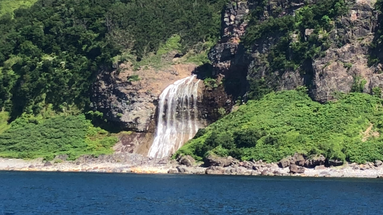 海へ
