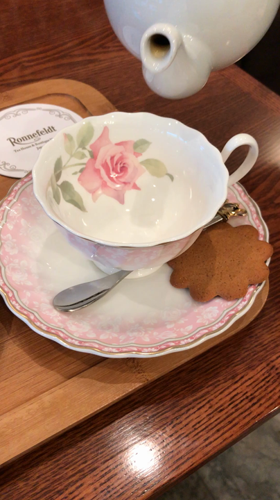 一杯目は注いでいただけます