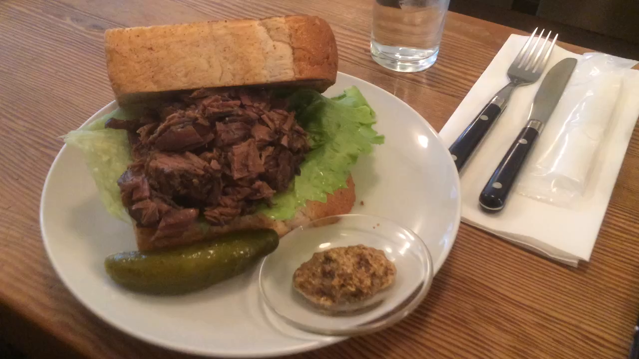 ホットコンビーフサンドイッチ