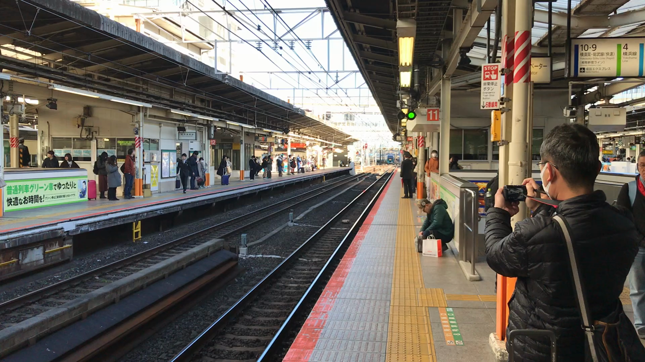 何度も乗った特急です。