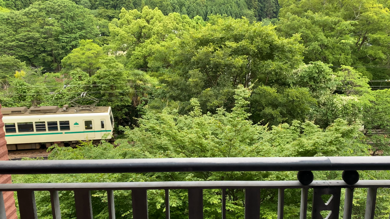◎部屋から叡山電車が
