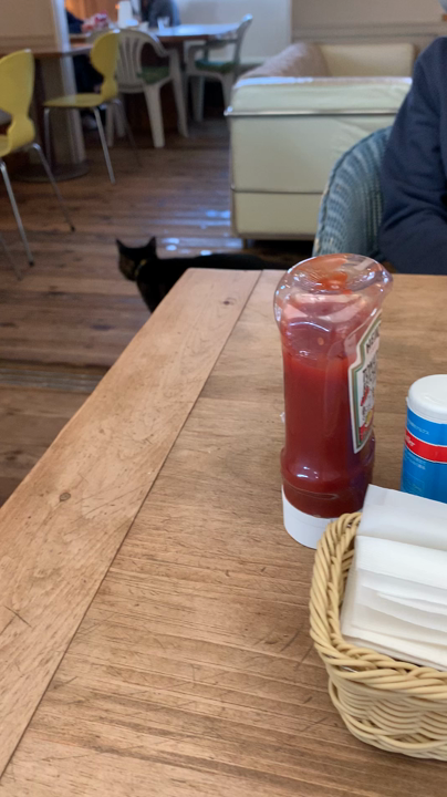 併設のカフェで
