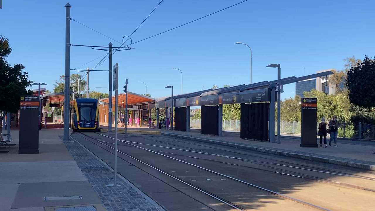 ブロードビーチサウス駅周辺