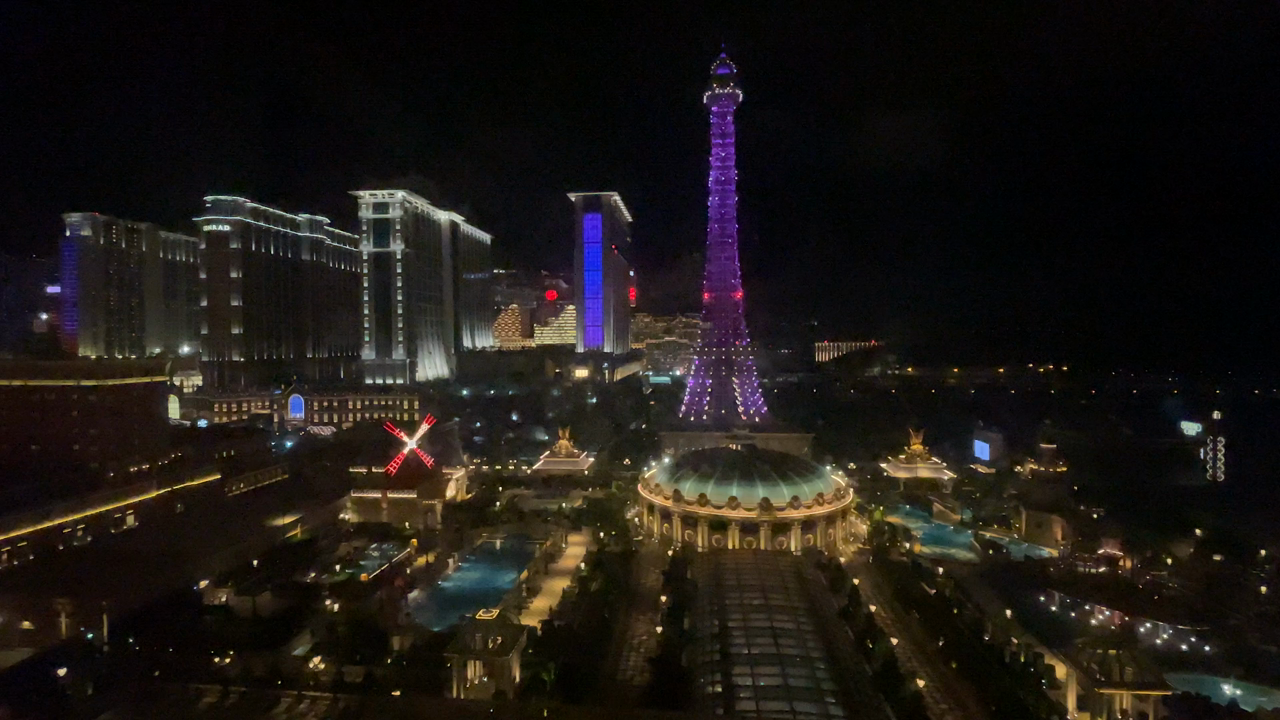 パリジャン客室からの夜景