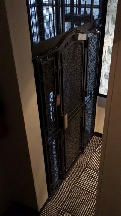 ヨーロッパの古いホテルは面白い。