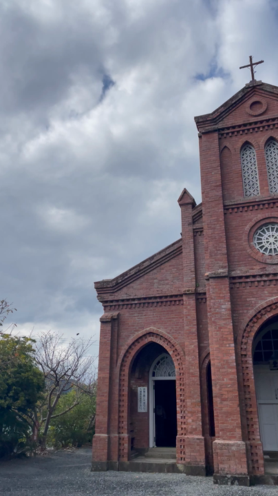 赤レンガで統一された外観がレトロ可愛い