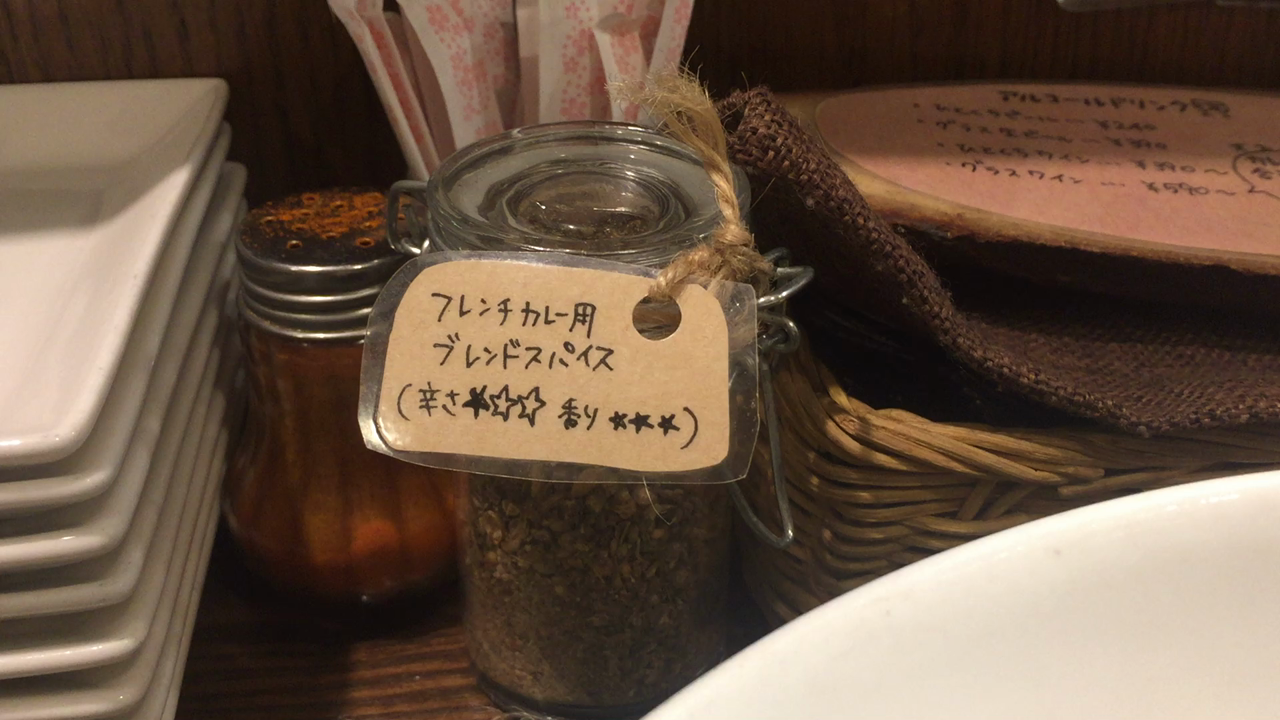 店内いろいろ貼ってある