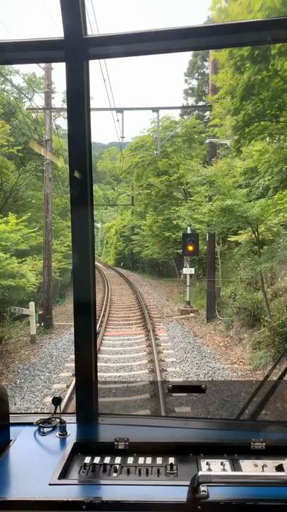 叡山電鉄鞍馬線 紅葉のトンネル