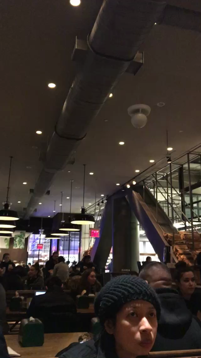 Whole Foods Market　Bryant Park（ホールフーズ マーケット　ブライアントパーク店）の写真・動画_video_994